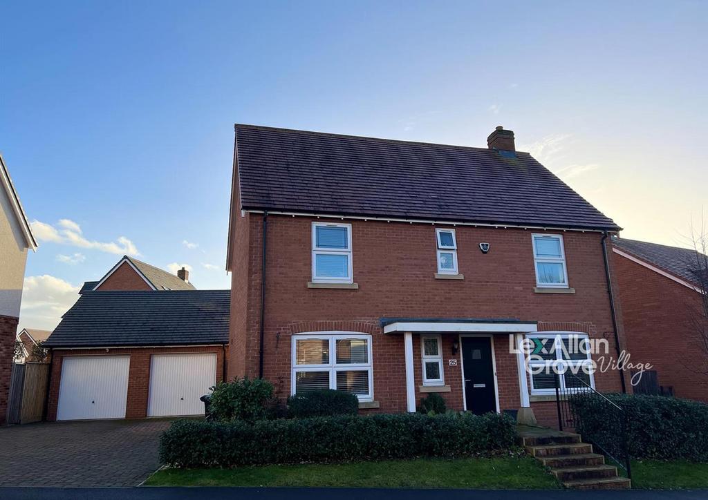 Drive, Hagley, Stourbridge 4 bed detached house £580,000