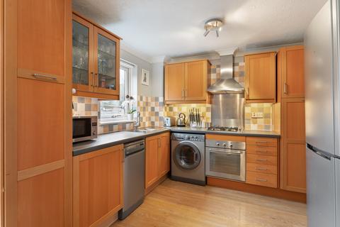 3 bedroom terraced house to rent, Manchester Road, London, E14