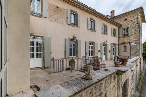 8 bedroom property, Barjac, Gard, Languedoc-Roussillon
