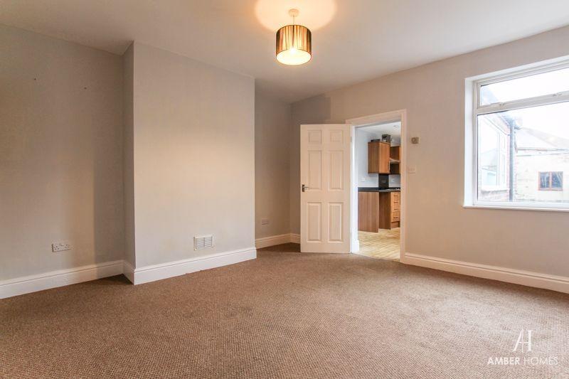 Birchwood Lane, Somercotes, Alfreton... 3 bed terraced house £645 pcm