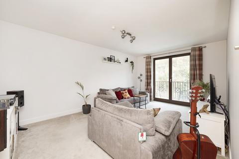 24 Esk Bridge, Penicuik, EH26 8QR