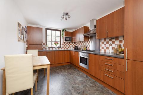 24 Esk Bridge, Penicuik, EH26 8QR