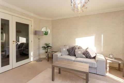 86/1 Barnton Park View, Edinburgh, EH4 6HJ