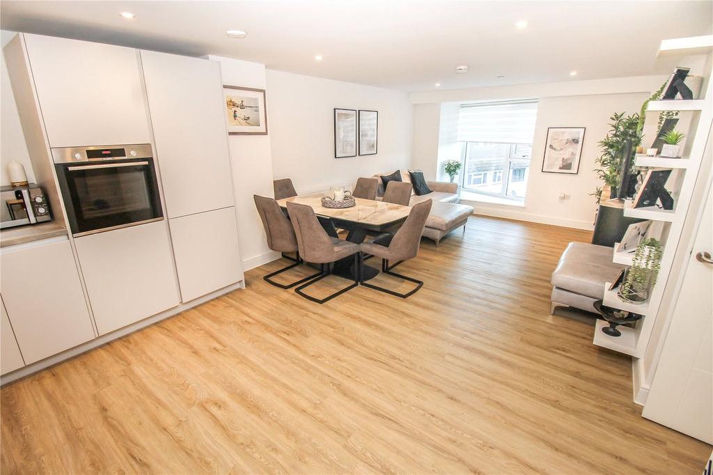 Kitchen/Living Area