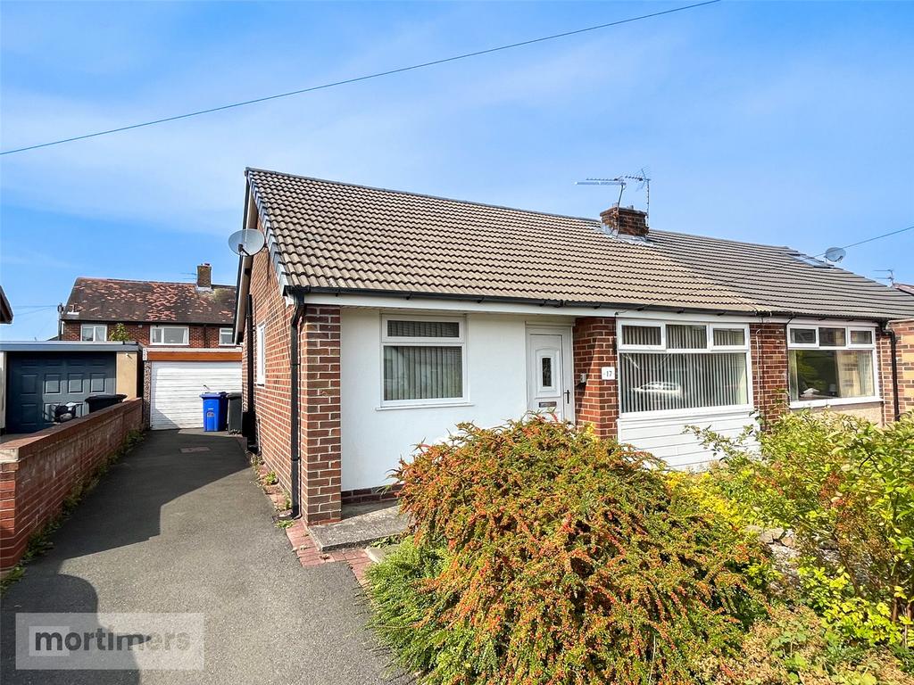 Windsor Avenue, Church, Accrington, Lancashire, BB5 2 bed semidetached