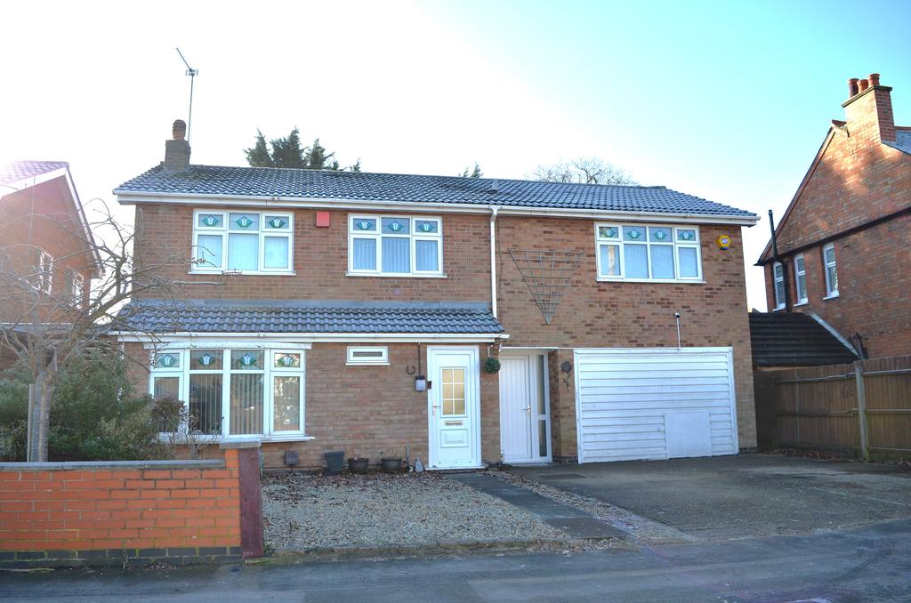 Goodes Lane, Syston 5 bed detached house £500,000