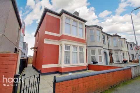 3 bedroom semi-detached house to rent, St Vincent Road, Newport