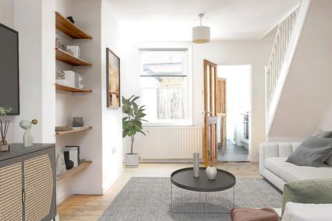 31 Albion Road, Twickenham, TW2 6QJ