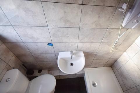 undefined, chestnut road, Southampton SO16