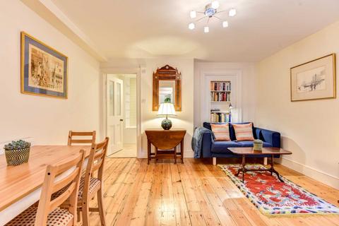 undefined, ‘Brighton`s Park Crescent Apartment`