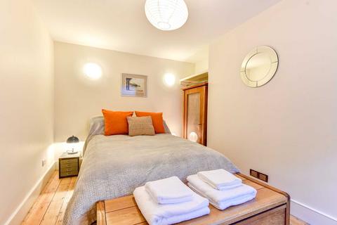 undefined, ‘Brighton`s Park Crescent Apartment`
