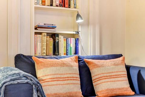 undefined, ‘Brighton`s Park Crescent Apartment`