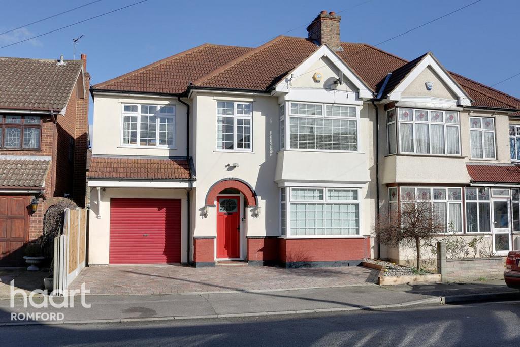 Rosedale Road, Romford 4 bed semidetached house £550,000