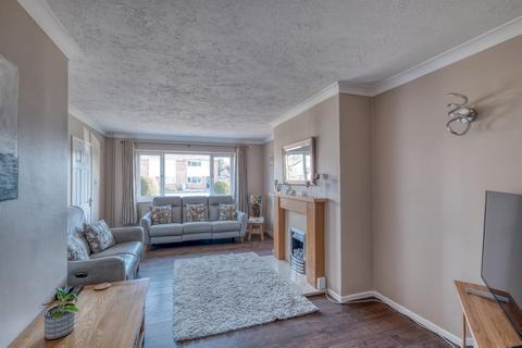 17 Jacomb Road, Lower Broadheath, Worcester, WR2 6QW