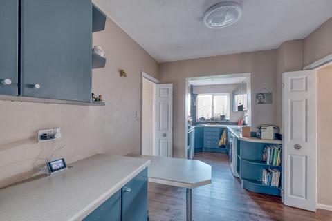 17 Jacomb Road, Lower Broadheath, Worcester, WR2 6QW