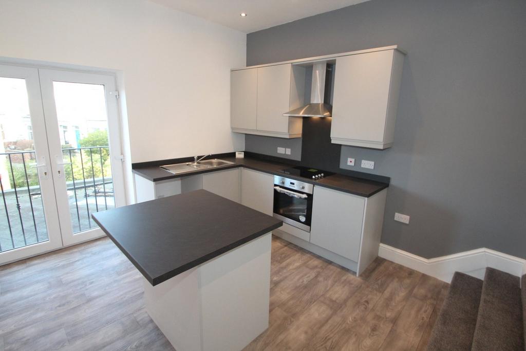 Park View, Whitley Bay, NE26 3 bed £950 pcm (£219 pw)