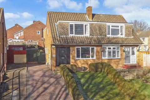 4 Hever Croft, Rochester, ME2 2NN