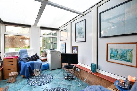 4 Hever Croft, Rochester, ME2 2NN