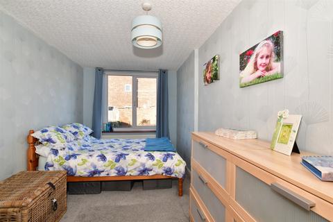 4 Hever Croft, Rochester, ME2 2NN