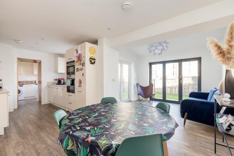 10 Mcarthur Rigg, South Queensferry, EH30 9AG