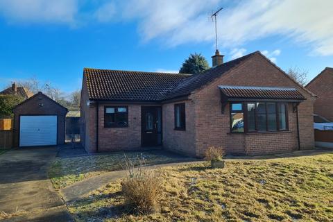 3 bedroom detached bungalow to rent - Burghley Close, Nettleton