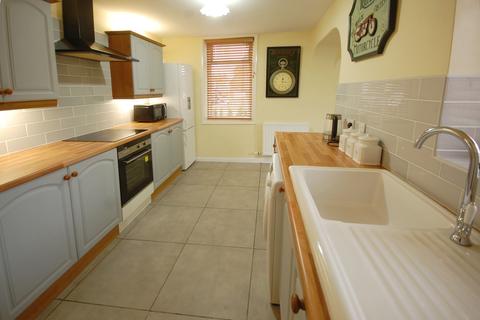 3 bedroom end of terrace house for sale - Upgate, Louth LN11 9HD