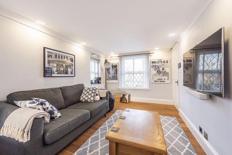 Buckland Wharf 1 bed apartment £235,000