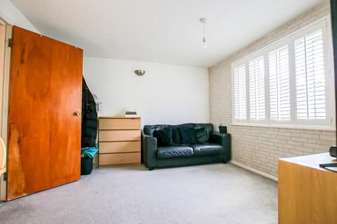 16 Summerhill Way, Mitcham, CR4 2NJ