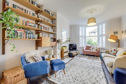 10 Beacon Road, London, SE13 6EH