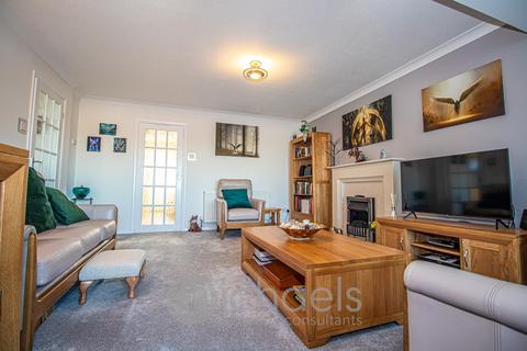 72 Mountbatten Road, Braintree, CM7 9TP