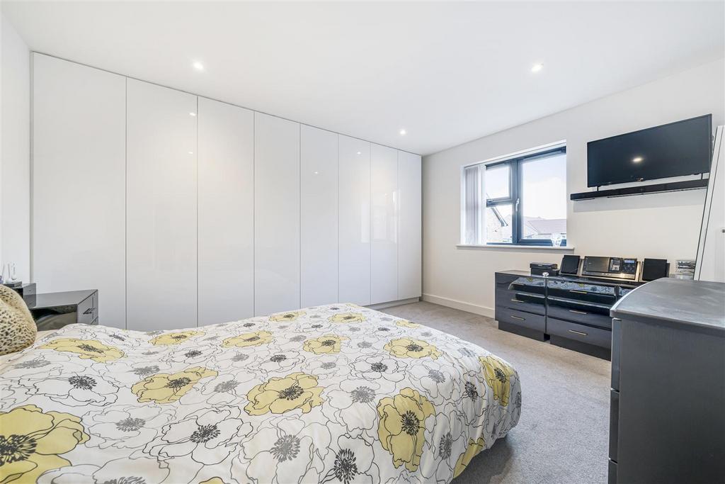 Second double bedroom