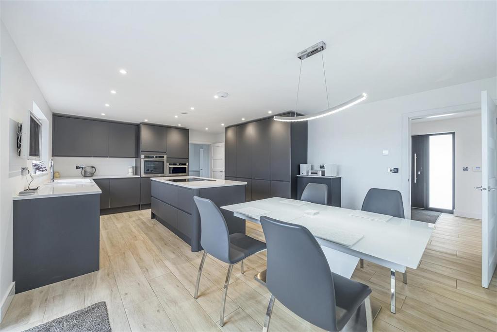 Kitchen diner