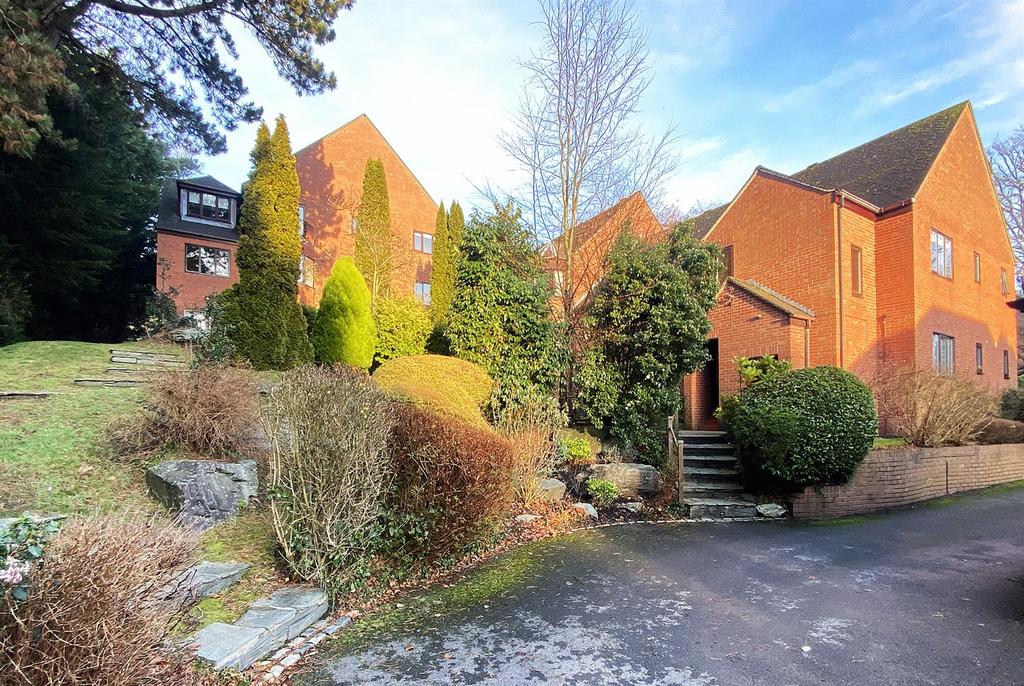 Barry Rise, Bowdon 3 bed apartment £575,000