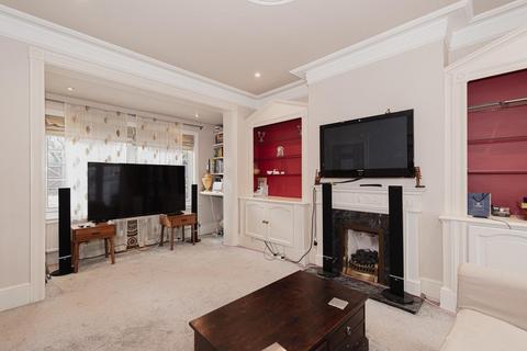 71 Banstead Road, Epsom, KT17 3HH