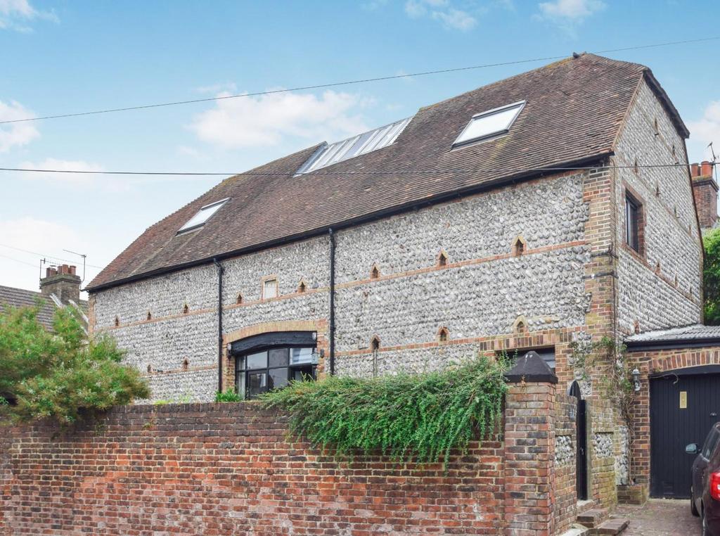 Bradford Street, Eastbourne BN21 2 bed barn conversion £515,000