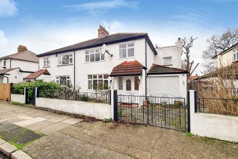 4 bedroom semi-detached house for sale - Alexandra Crescent, Bromley