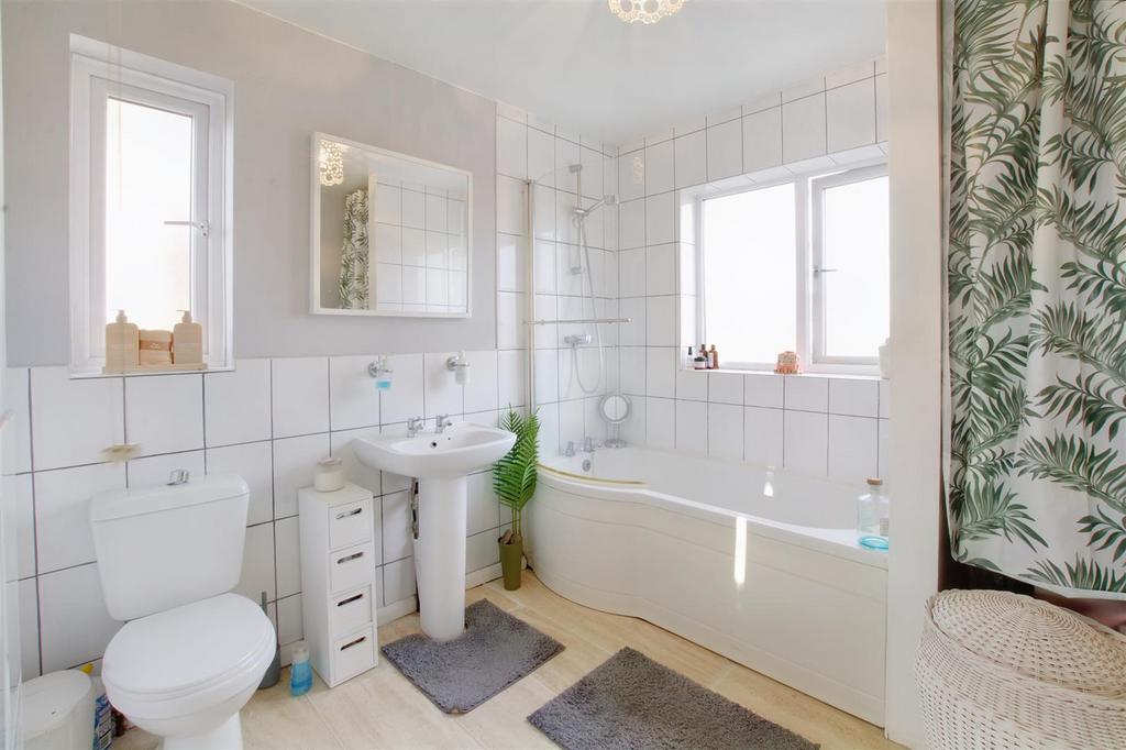 Bathroom.jpeg