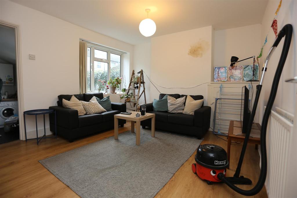 Upper Lewes Road, Brighton 5 bed house £2,925 pcm (£675 pw)