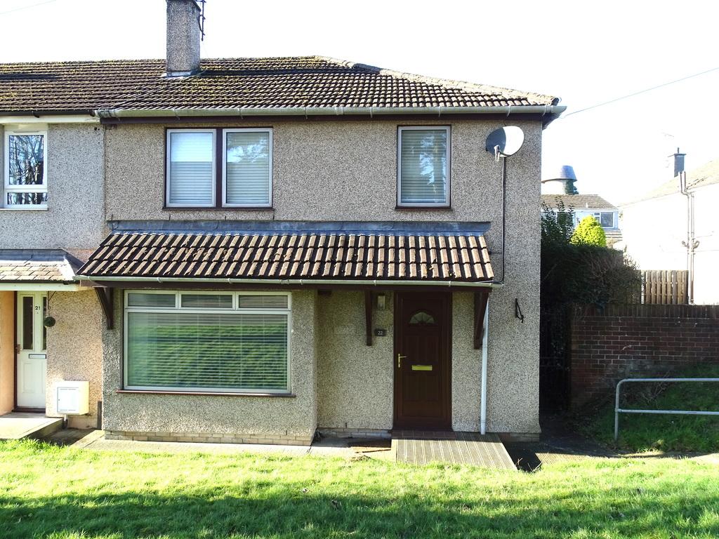 Ucheldre, Llangefni, Gwynedd 3 bed end of terrace house £800 pcm (£