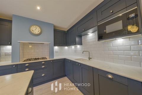 44 Coombes Road, London Colney, St Albans, AL2 1ND