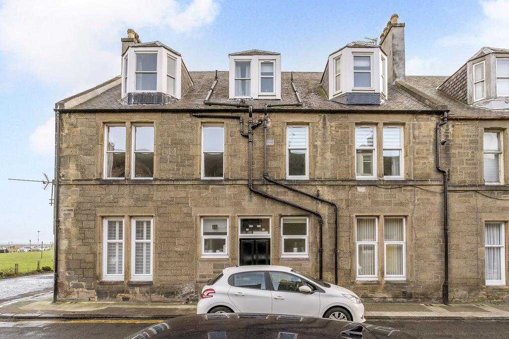 27a Bush Street, Musselburgh, East Lothian EH21 6DB 3 bed flat £250,000