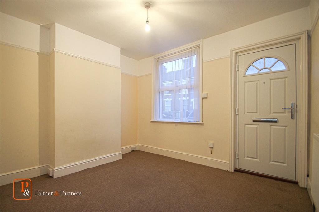 Victor Road, Colchester, Essex, CO1 3 bed terraced house £1,250 pcm (£288 pw)