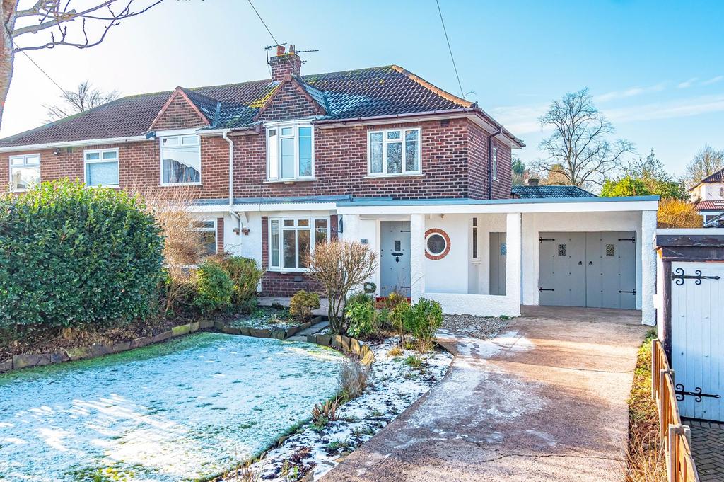 Snowden Avenue, Flixton, Manchester, M41 3 bed semidetached house £