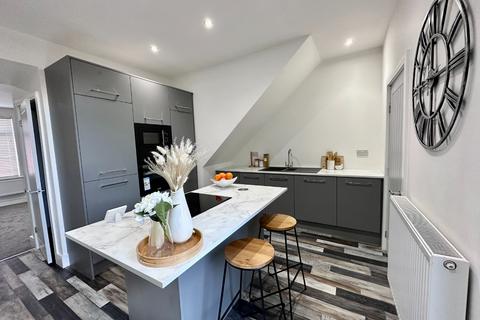114 Bolton Road, Westhoughton, Bolton, BL5 3DX