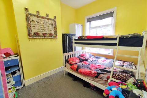 46 Copster Hill Road, Oldham, OL8 1QD