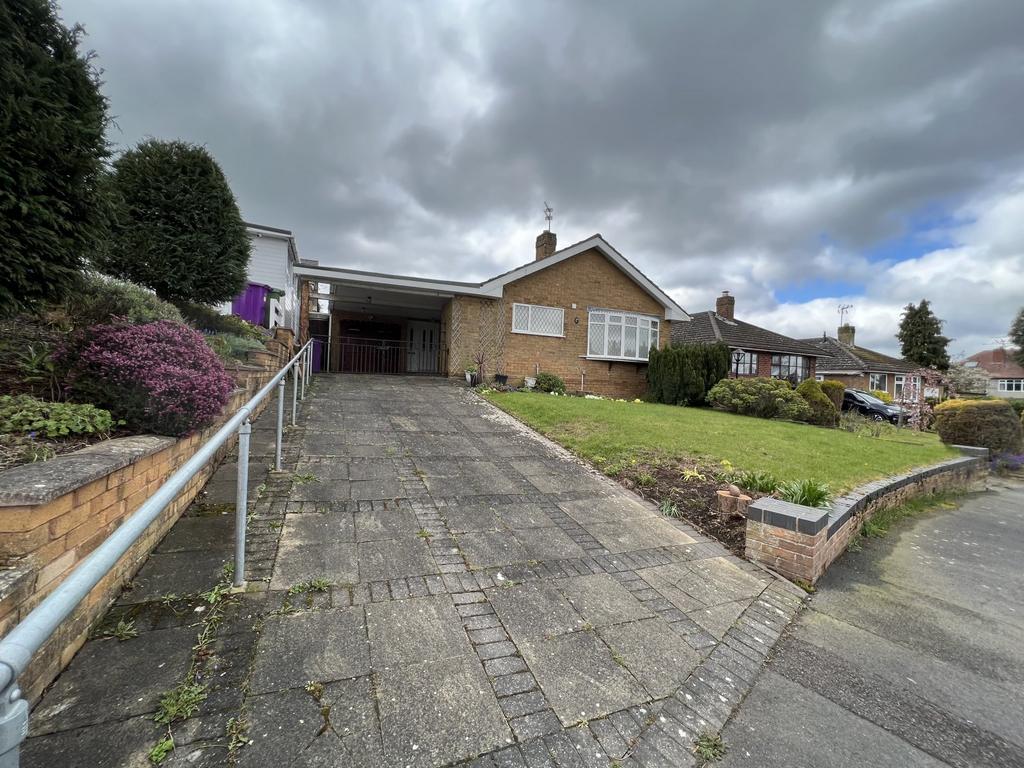 Dewsbury Drive, Wolverhampton, West... 2 bed bungalow £1,100 pcm (£