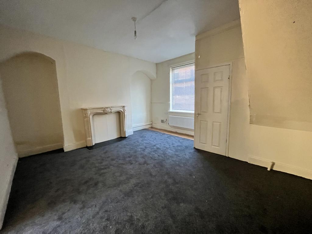 Two bed terraced house to let