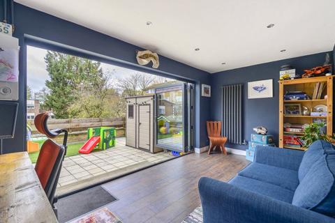 4 bedroom terraced house for sale - Fairview Close, Woking, Surrey, GU22