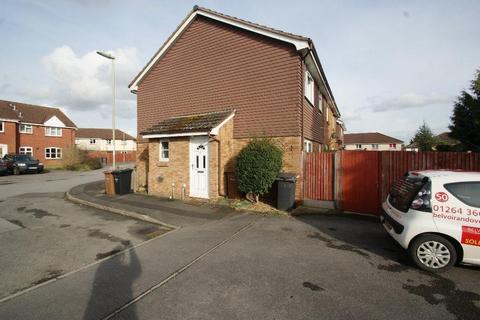 1 bedroom terraced house to rent, Chapel River Close, Andover, SP10