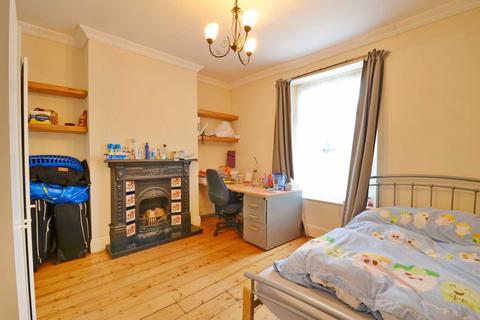 4 bedroom terraced house to rent, Clifford Road, Fishponds